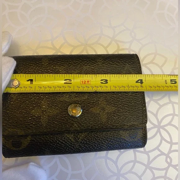 Louis Vuitton Card / Coin Purse - Picture 15 of 16